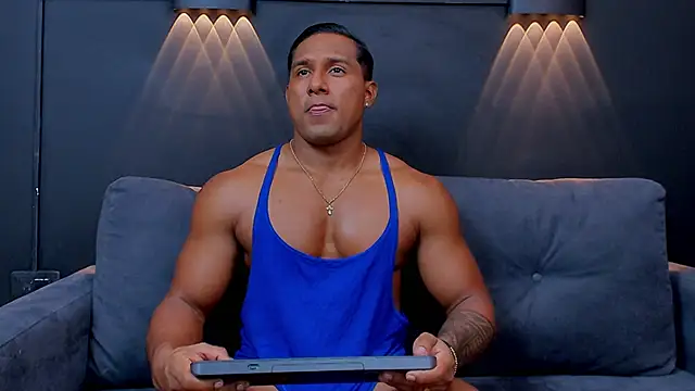 Snapshot of CallumMuscle chatting on 20, 1, 2025 CallumMuscle online show from 20, 1, 2025