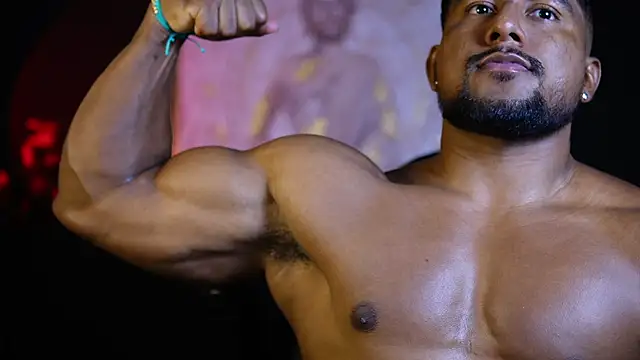 Snapshot of CallumMuscle chatting on 9, 10, 2025 CallumMuscle online show from 9, 10, 2025