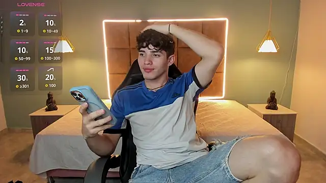 AlejooTwink online show from 14, 6, 2026