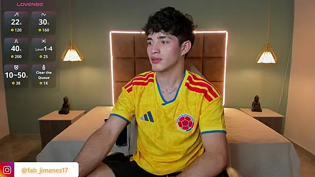 AlejooTwink online show from 18, 6, 2026