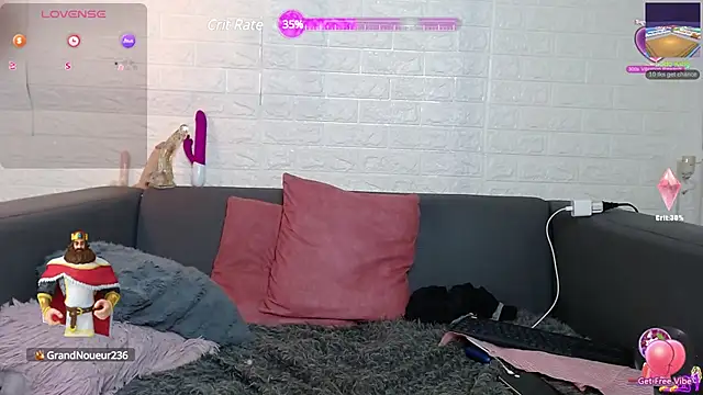 Layla 707 online show from 3, 2, 2025