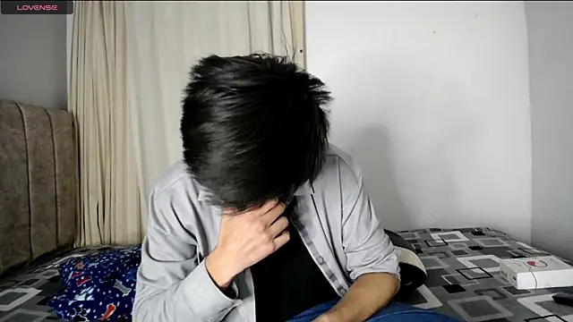 Yellowpokemon23 online show from 14, 11, 2025