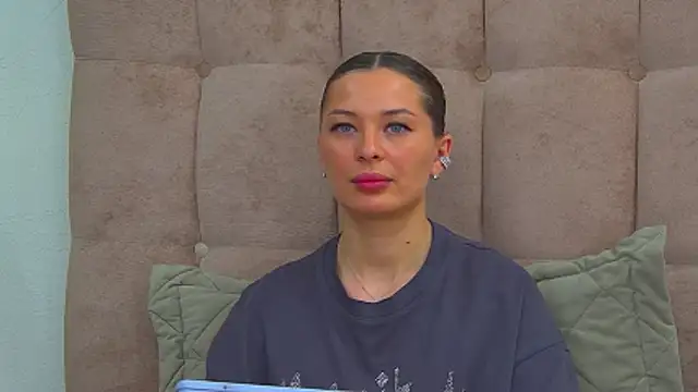 AlexandraBloom online show from 16, 3, 2026