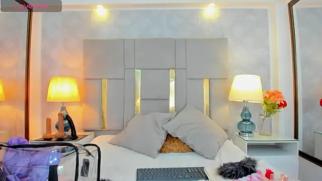 Miranda Foxx online show from 13, 1, 2025