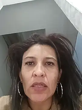 Slut Milf  online show from 27, 1, 2025