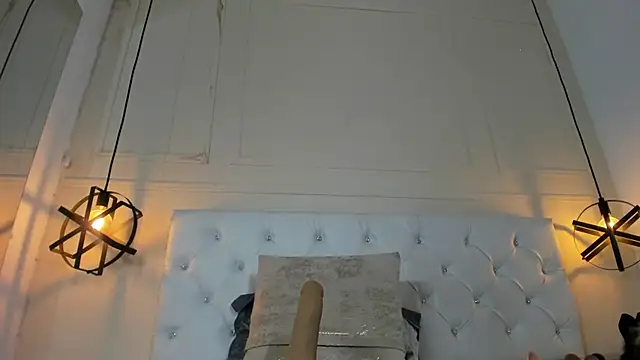 Slut Milf  online show from 4, 2, 2025