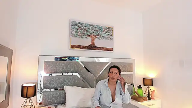 Slut Milf  online show from 16, 1, 2026