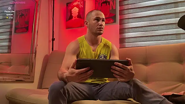 Snapshot of AxelFairchaild chatting on 1, 7, 2026 AxelFairchaild online show from 1, 7, 2026
