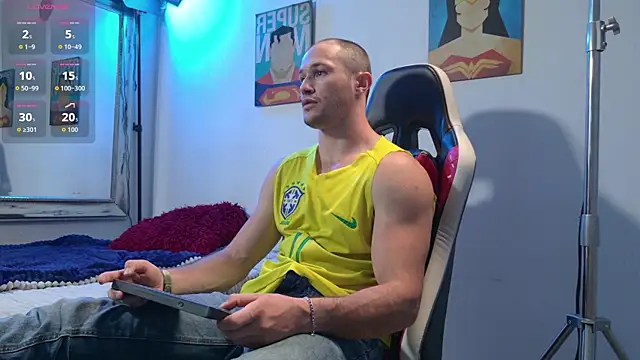 Snapshot of AxelFairchaild chatting on 29, 7, 2026 AxelFairchaild online show from 29, 7, 2026