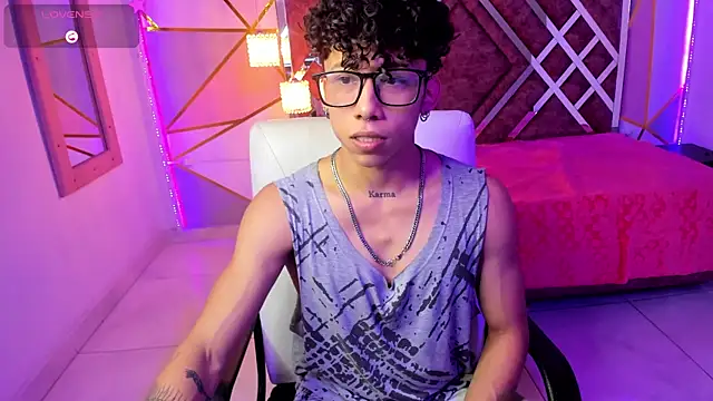 AkazaBoy  online show from 29, 1, 2025