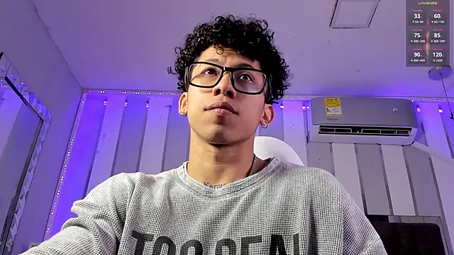 AkazaBoy  online show from 26, 7, 2026
