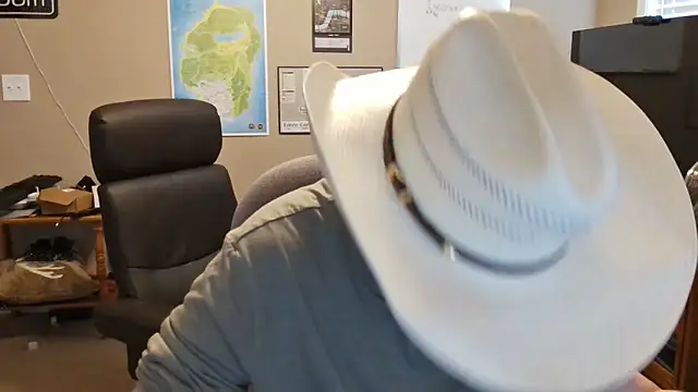 Snapshot of silverfish325 chatting on 6, 2, 2026 silverfish325 online show from 6, 2, 2026