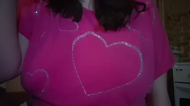 Snapshot of AalinnaK chatting on 16, 12, 2025 AalinnaK online show from 16, 12, 2025