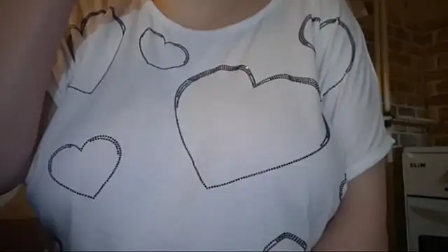 Snapshot of AalinnaK chatting on 5, 1, 2026 AalinnaK online show from 5, 1, 2026