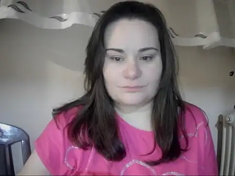 Snapshot of AalinnaK chatting on 5, 2, 2026 AalinnaK online show from 5, 2, 2026