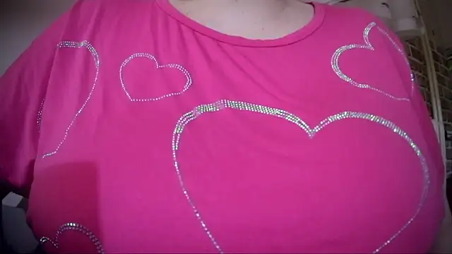 Snapshot of AalinnaK chatting on 4, 3, 2026 AalinnaK online show from 4, 3, 2026