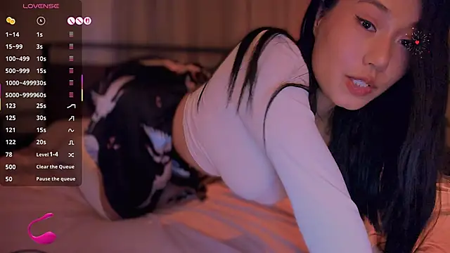 kimmy chi  online show from 13, 10, 2025