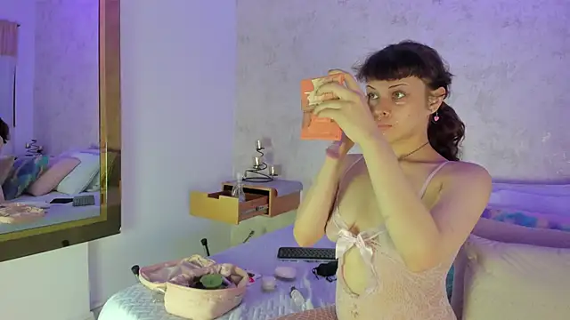 Snapshot of Natasha_Rave_ chatting on 18, 3, 2026 Natasha Rave online show from 18, 3, 2026