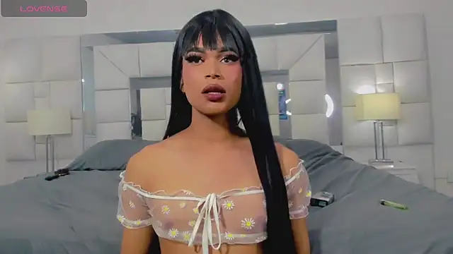 Snapshot of Hellen_moons__ chatting on 12, 1, 2025 Hellen moons   online show from 12, 1, 2025