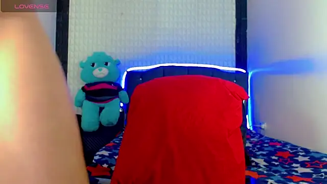 Snapshot of Hellen_moons__ chatting on 1, 3, 2025 Hellen moons   online show from 1, 3, 2025