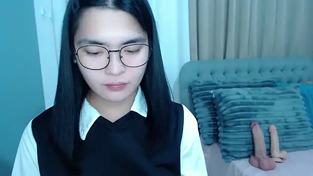 Snapshot of zhaviahale21 chatting on 24, 10, 2025 zhaviahale21 online show from 24, 10, 2025