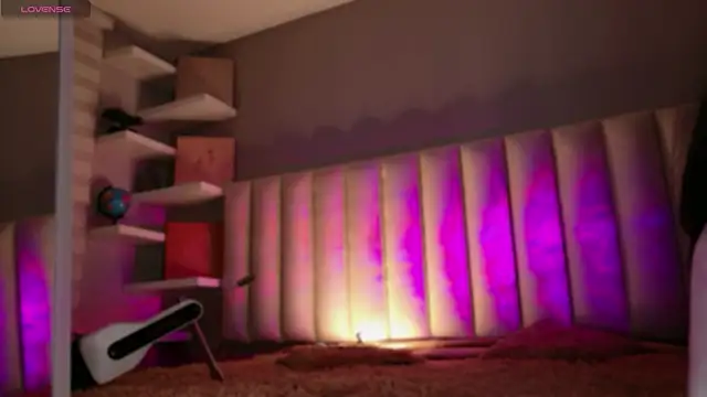 Megan mooree  online show from 13, 1, 2026