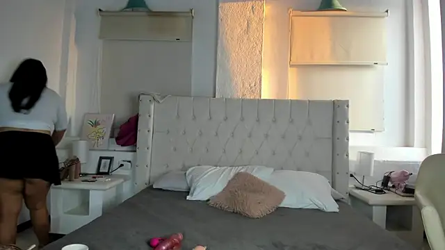 Gabycutee online show from 14, 2, 2025