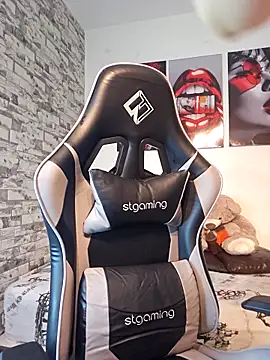 Antonella2 m online show from 17, 3, 2026