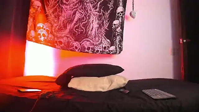 Snapshot of Agnes_jones_ chatting on 19, 12, 2025 Agnes jones online show from 19, 12, 2025