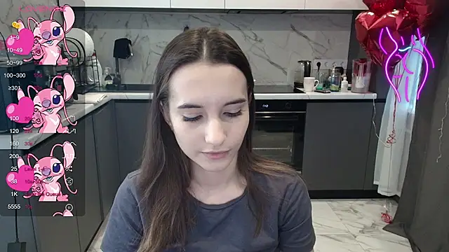 Alice Weiss online show from 27, 11, 2025