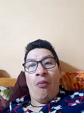 Snapshot of gioarcangel chatting on 3, 1, 2025 gioarcangel online show from 3, 1, 2025