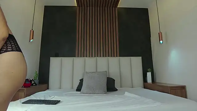 JaylaScott   online show from 1, 3, 2025