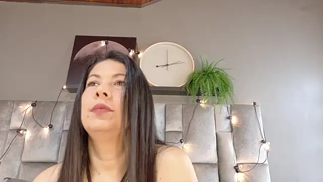 Snapshot of JaylaScott__ chatting on 12, 4, 2026 JaylaScott online show from 12, 4, 2026