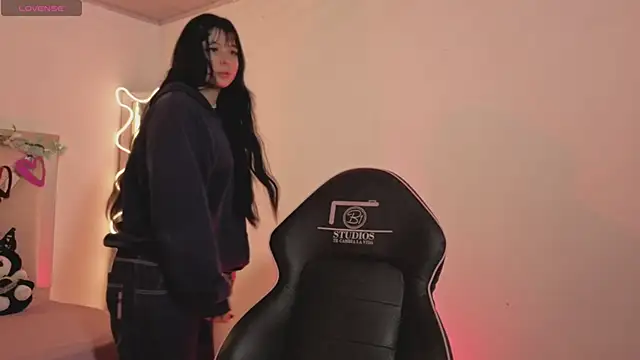 hina tay online show from 18, 12, 2025