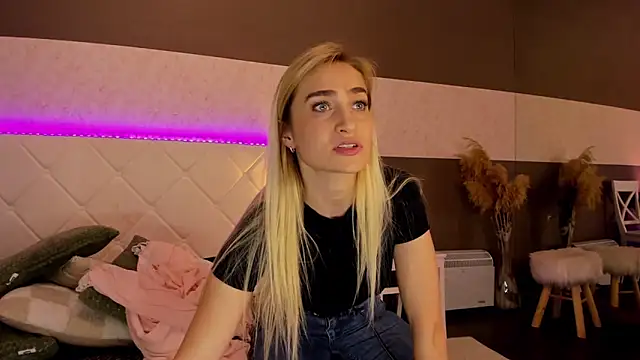 KateOwyns online show from 21, 2, 2025