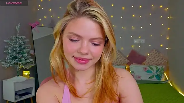 Red  Candy online show from 21, 12, 2025