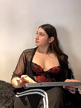 Snapshot of kamel-ayesha chatting on 21, 10, 2025 kamel-ayesha online show from 21, 10, 2025