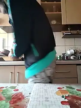 Snapshot of vulpe8400 chatting on 15, 2, 2025 vulpe8400 online show from 15, 2, 2025