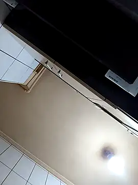 Snapshot of vulpe8400 chatting on 8, 3, 2025 vulpe8400 online show from 8, 3, 2025