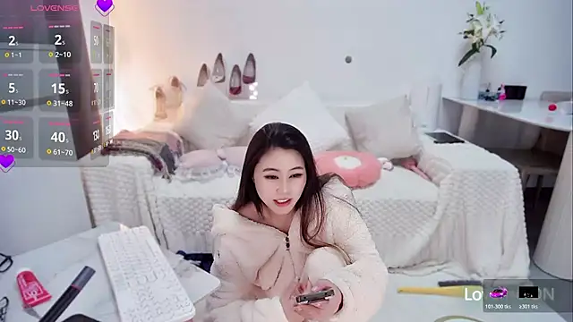 Snapshot of Feifei-cn chatting on 18, 11, 2025 Feifei-cn online show from 18, 11, 2025