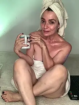 Liloo8923 online show from 17, 2, 2026