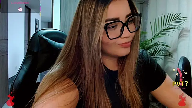 Lucia star   online show from 16, 2, 2026