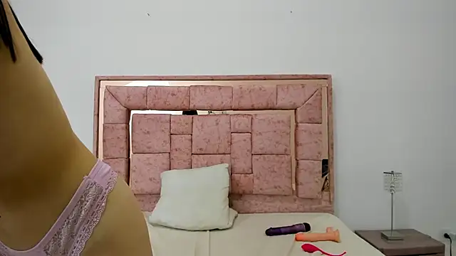 MAVIE IVANOVA online show from 25, 1, 2025