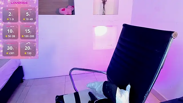 Snapshot of IvyBliss8 chatting on 23, 2, 2025 IvyBliss8 online show from 23, 2, 2025