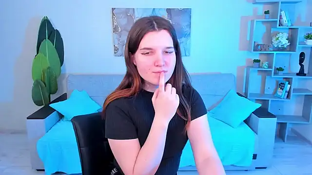 Snapshot of BonneyLove chatting on 25, 2, 2025 BonneyLove online show from 25, 2, 2025