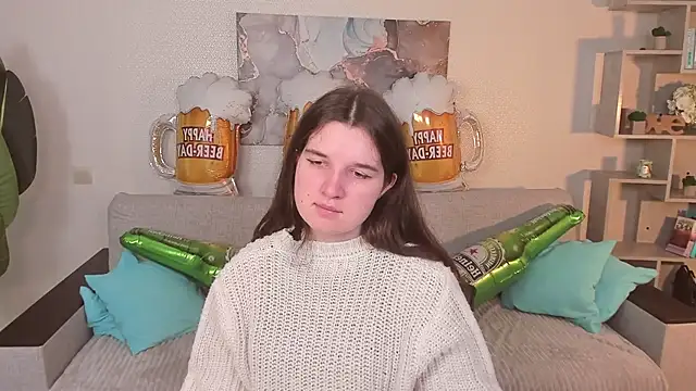 Snapshot of BonneyLove chatting on 2, 10, 2025 BonneyLove online show from 2, 10, 2025