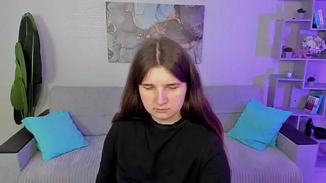 Snapshot of BonneyLove chatting on 13, 10, 2025 BonneyLove online show from 13, 10, 2025