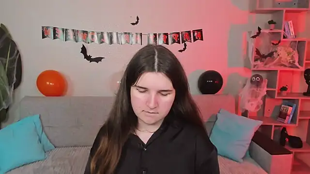 Snapshot of BonneyLove chatting on 16, 10, 2025 BonneyLove online show from 16, 10, 2025