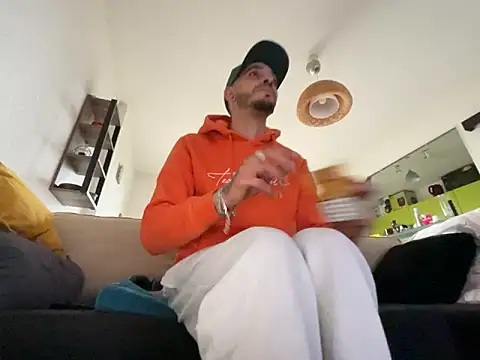 Rebeu313 online show from 3, 1, 2025