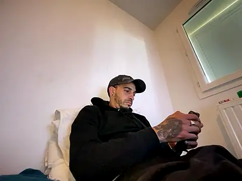 Rebeu313 online show from 18, 10, 2025